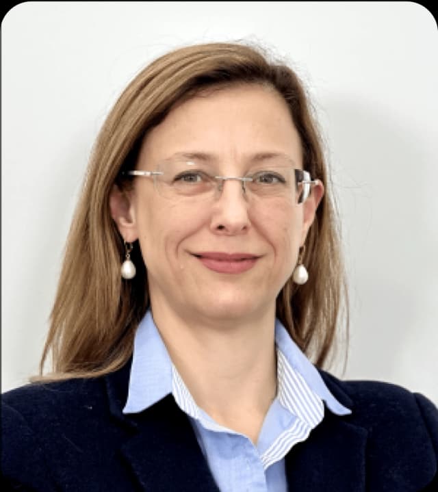 Dr. Ece Sule Aslan